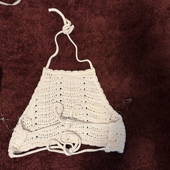 white crotchet halter - Picture 2 of 4